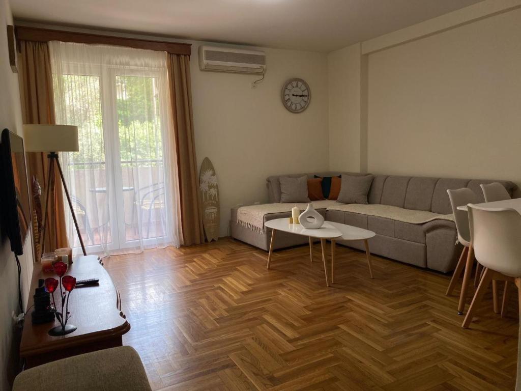 Apartment Vibe Budva